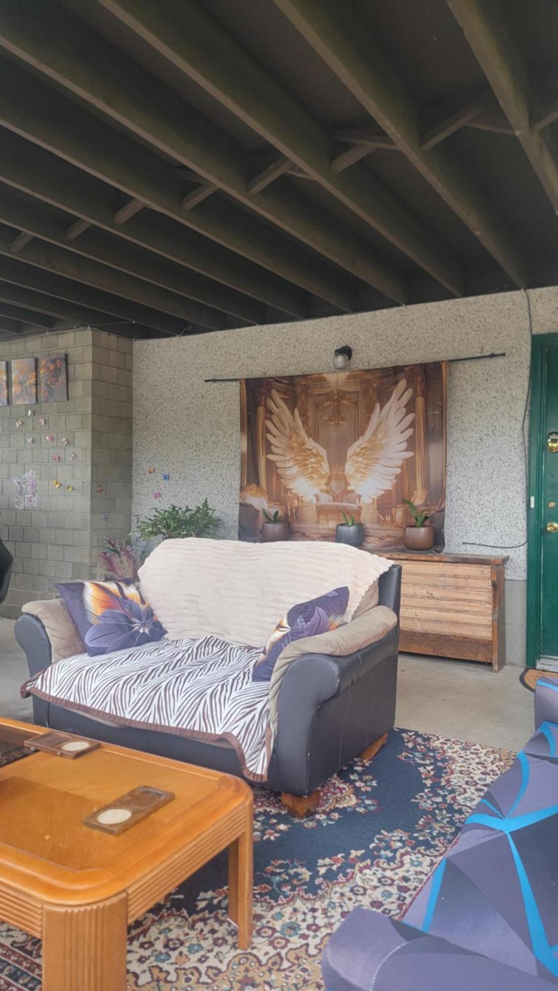 Charming - 2 Bedrooms Suite, 1 Full Bath & Family Room Kamloops Extérieur photo